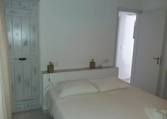 Studios Kontos * Mikri Vigla